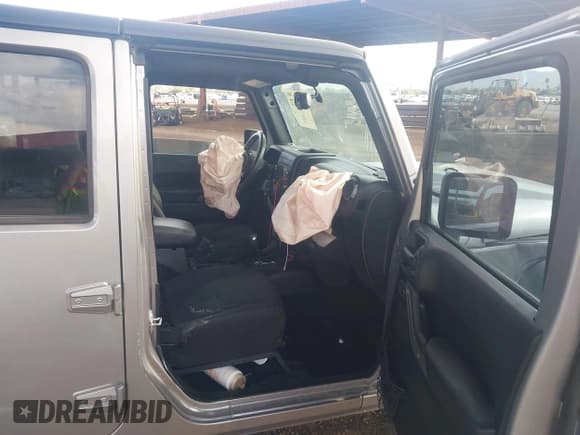 ✅ 2018 Jeep Wrangler Unlimited Sport S • VIN: 1C4HJWDG3JL930114 • Лот: 43692672. Опубликован ранее на IAAI с пробегом 67 386 миль. Бесплатный доступ к архиву аукционных продаж из США и подробный отчёт об истории автомобиля на DreamBid. Изображение 5.