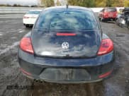 ✅ 2016 Volkswagen Beetle Fleet Edition • VIN: 3VWF17AT2GM602136 • Lot: 90785335. Wystawiony na Copart z przebiegiem 74 609 mil. Bezpłatny archiwum sprzedaży aukcyjnych z USA i szczegółowy raport historii pojazdu na DreamBid. Zdjęcie 6.