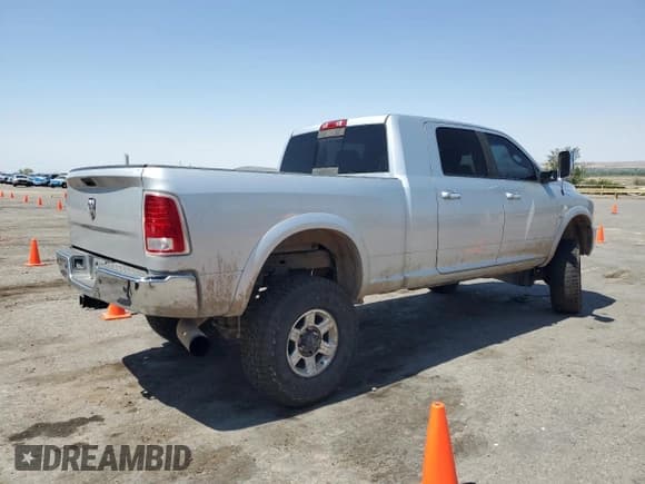 ✅ 2015 Ram 2500 Laramie • VIN: 3C6UR5NL5FG695109 • Лот: 60937445. Опубликован ранее на Copart с пробегом 130 199 миль. Бесплатный доступ к архиву аукционных продаж из США и подробный отчёт об истории автомобиля на DreamBid. Изображение 3.