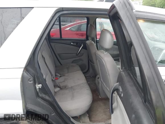 ✅ 2006 Saturn VUE • VIN: 5GZCZ33D46S833718 • Lot: 42248692. Wystawiony na IAAI z przebiegiem 211 671 mil. Bezpłatny archiwum sprzedaży aukcyjnych z USA i szczegółowy raport historii pojazdu na DreamBid. Zdjęcie 8.