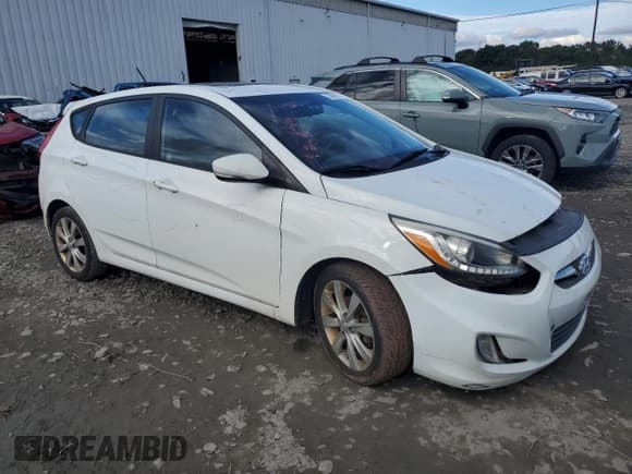 ✅ 2014 Hyundai Accent SE • VIN: KMHCU5AE1EU153328 • Лот: 73867814. Опубликован ранее на Copart с пробегом 151 929 миль. Бесплатный доступ к архиву аукционных продаж из США и подробный отчёт об истории автомобиля на DreamBid. Изображение 4.