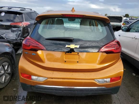 2017 Chevrolet Bolt EV Premier z VIN 1G1FX6S00H4157465, wystawiony jako Copart lot #40251184 z przebiegiem 48 736 mil mil oraz . Historia ofert i sprzedaży dostępna na DreamBid. Obrazek 6.