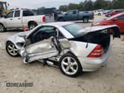 ✅ 2003 Mercedes-Benz SLK 320 • VIN: WDBKK65F43F280539 • Лот: 88744765. Опубликован ранее на Copart с пробегом 165 117 миль. Бесплатный доступ к архиву аукционных продаж из США и подробный отчёт об истории автомобиля на DreamBid. Изображение 2.