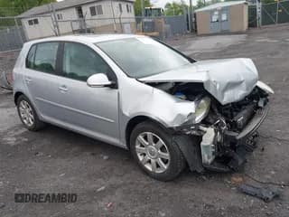 ✅ 2007 Volkswagen Rabbit • VIN: WVWDR71K67W044642 • Lot: 42251733. Wystawiony na IAAI z przebiegiem 84 092 mil. Bezpłatny archiwum sprzedaży aukcyjnych z USA i szczegółowy raport historii pojazdu na DreamBid. Zdjęcie 1.