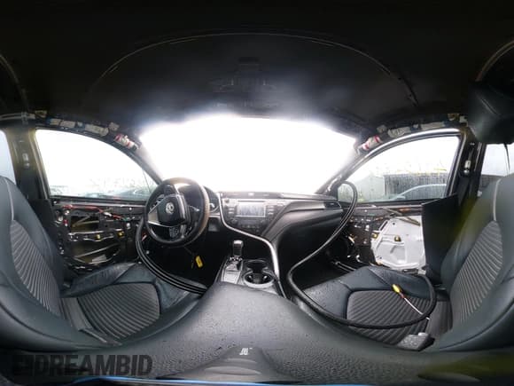 ✅ 2019 Toyota Camry LE • VIN: 4T1B11HK2KU205294 • Лот: 43652792. Опубликован ранее на IAAI с пробегом 99 493 миль. Бесплатный доступ к архиву аукционных продаж из США и подробный отчёт об истории автомобиля на DreamBid. Изображение 19.