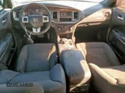 ✅ 2013 Dodge Charger SE • VIN: 2C3CDXBG0DH579842 • Lot: 90700405. Wystawiony na Copart z przebiegiem 180 884 mil. Bezpłatny archiwum sprzedaży aukcyjnych z USA i szczegółowy raport historii pojazdu na DreamBid. Zdjęcie 8.