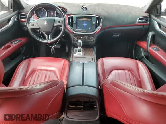 ✅ 2016 Maserati Ghibli S • VIN: ZAM57RSA0G1183122 • Lot: 71105145. Wystawiony na Copart z przebiegiem 78 097 mil. Bezpłatny archiwum sprzedaży aukcyjnych z USA i szczegółowy raport historii pojazdu na DreamBid. Zdjęcie 8.