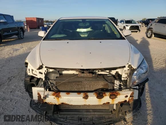 ✅ 2012 Chevrolet Malibu 1LT • VIN: 1G1ZC5E08CF296268 • Lot: 81179874. Listed on Copart with 127,360 mi. Free auction sales archive from the USA and detailed vehicle history report at DreamBid. Image 5.