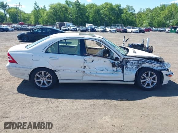 ✅ 2007 Mercedes-Benz C 280 Luxury • VIN: WDBRF92H47F891638 • Лот: 42307108. Опубликован ранее на IAAI с пробегом 79 130 миль. Бесплатный доступ к архиву аукционных продаж из США и подробный отчёт об истории автомобиля на DreamBid. Изображение 13.