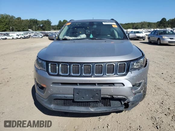 ✅ 2019 Jeep Compass Latitude • VIN: 3C4NJCBB6KT685968 • Lot: 86860365. Listed on Copart with 124,489 mi. Free auction sales archive from the USA and detailed vehicle history report at DreamBid. Image 5.