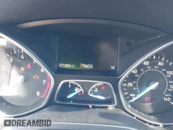 ✅ 2017 Ford Escape SE • VIN: 1FMCU9G93HUB34575 • Lot: 42279592. Wystawiony na IAAI z przebiegiem 71 904 mil. Bezpłatny archiwum sprzedaży aukcyjnych z USA i szczegółowy raport historii pojazdu na DreamBid. Zdjęcie 7.