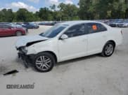 ✅ 2007 Volkswagen Jetta 2.5 • VIN: 3VWRF71KX7M014037 • Лот: 62484045. Опубликован ранее на Copart с пробегом 142 217 миль. Бесплатный доступ к архиву аукционных продаж из США и подробный отчёт об истории автомобиля на DreamBid. Изображение 1.