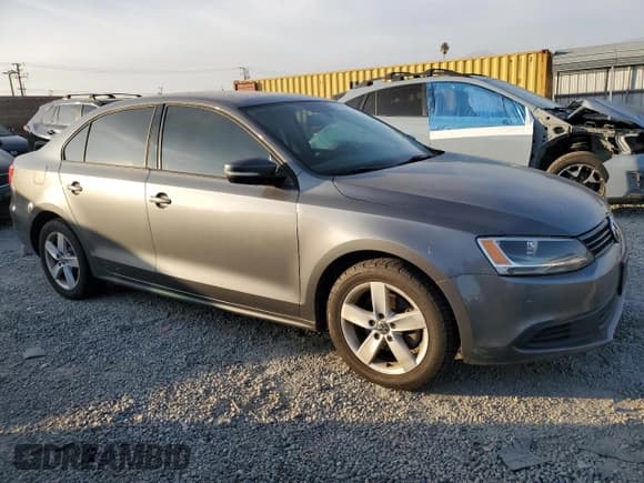 ✅ 2012 Volkswagen Jetta TDI • VIN: 3VW3L7AJ0CM413717 • Lot: 91288265. Wystawiony na Copart z przebiegiem 151 104 mil. Bezpłatny archiwum sprzedaży aukcyjnych z USA i szczegółowy raport historii pojazdu na DreamBid. Zdjęcie 4.