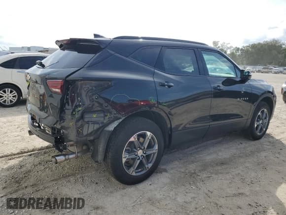 ✅ 2023 Chevrolet Blazer LT • VIN: 3GNKBDR43PS107084 • Lot: 72266194. Listed on Copart with 14,868 mi. Free auction sales archive from the USA and detailed vehicle history report at DreamBid. Image 3.