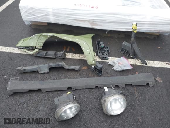 ✅ 2016 Jeep Renegade Latitude • VIN: ZACCJBBT6GPD56227 • Лот: 41285549. Опубликован ранее на IAAI с пробегом 107 906 миль. Бесплатный доступ к архиву аукционных продаж из США и подробный отчёт об истории автомобиля на DreamBid. Изображение 12.