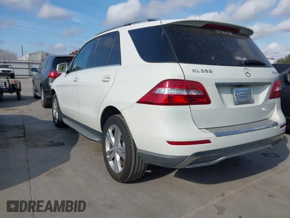 ✅ 2013 Mercedes-Benz M 350 • VIN: 4JGDA5HB7DA169946 • Lot: 43524959. Wystawiony na IAAI z przebiegiem 245 701 mil. Bezpłatny archiwum sprzedaży aukcyjnych z USA i szczegółowy raport historii pojazdu na DreamBid. Zdjęcie 3.