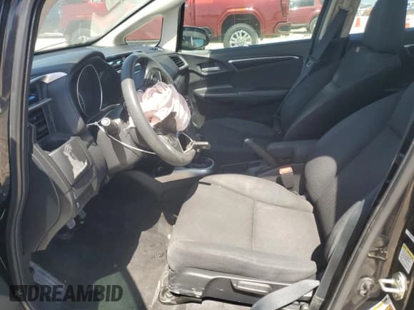 ✅ 2015 Honda Fit EX • VIN: 3HGGK5G84FM754446 • Lot: 50139015. Listed on Copart with 111,256 mi. Free auction sales archive from the USA and detailed vehicle history report at DreamBid. Image 7.