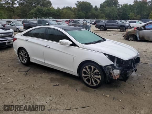 ✅ 2013 Hyundai Sonata SE • VIN: 5NPEC4ABXDH715946 • Lot: 71599644. Listed on Copart with 183,601 mi. Free auction sales archive from the USA and detailed vehicle history report at DreamBid. Image 4.