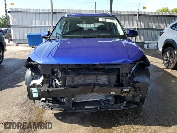 ✅ 2025 Hyundai Venue SEL • VIN: KMHRC8A36SU350701 • Lot: 58740005. Listed on Copart with 8,185 mi. Free auction sales archive from the USA and detailed vehicle history report at DreamBid. Image 5.