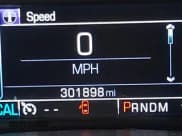 ✅ 2015 Chevrolet Silverado 2500HD LT • VIN: 1GC2KVEG0FZ527739 • Lot: 42731082. Wystawiony na IAAI z przebiegiem 301 898 mil. Bezpłatny archiwum sprzedaży aukcyjnych z USA i szczegółowy raport historii pojazdu na DreamBid. Zdjęcie 16.