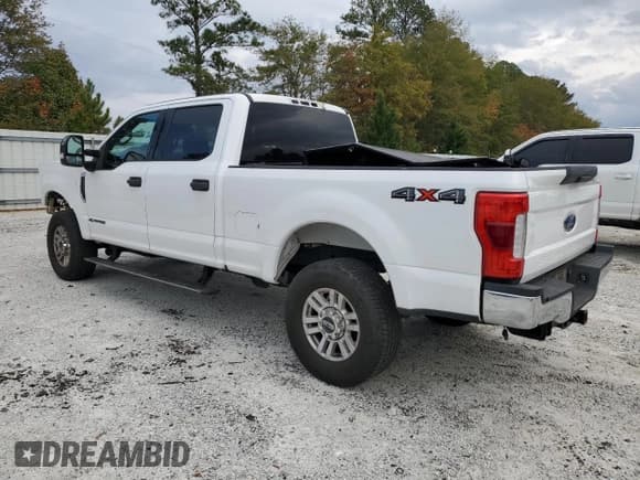 ✅ 2018 Ford F-250 King Ranch • VIN: 1FT7W2BT6JEC44479 • Lot: 91674205. Wystawiony na Copart z przebiegiem 87 675 mil. Bezpłatny archiwum sprzedaży aukcyjnych z USA i szczegółowy raport historii pojazdu na DreamBid. Zdjęcie 2.
