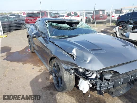 ✅ 2022 Ford Mustang GT • VIN: 1FA6P8CF2N5131421 • Lot: 42047492. Listed on IAAI with 21,376 mi. Free auction sales archive from the USA and detailed vehicle history report at DreamBid. Image 6.