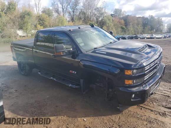 ✅ 2017 Chevrolet Silverado 2500HD LT • VIN: 1GC1KVEY4HF235018 • Lot: 86859745. Listed on Copart with 146,831 mi. Free auction sales archive from the USA and detailed vehicle history report at DreamBid. Image 4.