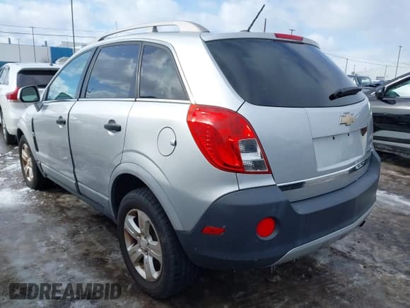 ✅ 2014 Chevrolet Captiva Sport LS • VIN: 3GNAL2EK5ES676761 • Lot: 41487676. Wystawiony na IAAI z przebiegiem Nie podano. Bezpłatny archiwum sprzedaży aukcyjnych z USA i szczegółowy raport historii pojazdu na DreamBid. Zdjęcie 3.