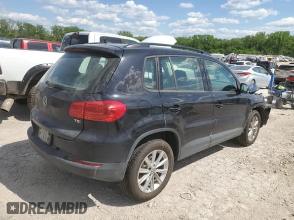 ✅ 2018 Volkswagen Tiguan • VIN: WVGAV7AX2JK000500 • Лот: 55868135. Опубликован ранее на Copart с пробегом 153 066 миль. Бесплатный доступ к архиву аукционных продаж из США и подробный отчёт об истории автомобиля на DreamBid. Изображение 3.