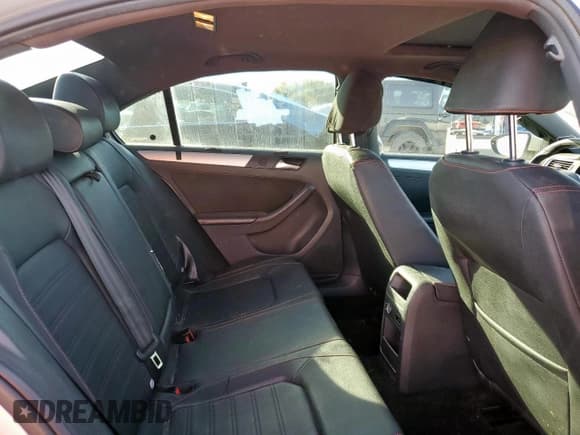 ✅ 2012 Volkswagen Jetta Autobahn • VIN: 3VW567AJ3CM468985 • Lot: 86213815. Listed on Copart with 106,165 mi. Free auction sales archive from the USA and detailed vehicle history report at DreamBid. Image 10.