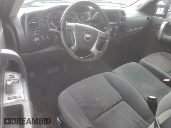 ✅ 2007 Chevrolet Silverado 2500HD 1LT • VIN: 1GCHK24K07E529613 • Lot: 86245915. Wystawiony na Copart z przebiegiem 145 363 mil. Bezpłatny archiwum sprzedaży aukcyjnych z USA i szczegółowy raport historii pojazdu na DreamBid. Zdjęcie 8.