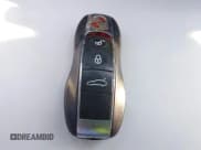 ✅ 2013 Porsche Panamera • VIN: WP0AA2A74DL016909 • Lot: 42899849. Wystawiony na IAAI z przebiegiem 90 989 mil. Bezpłatny archiwum sprzedaży aukcyjnych z USA i szczegółowy raport historii pojazdu na DreamBid. Zdjęcie 11.