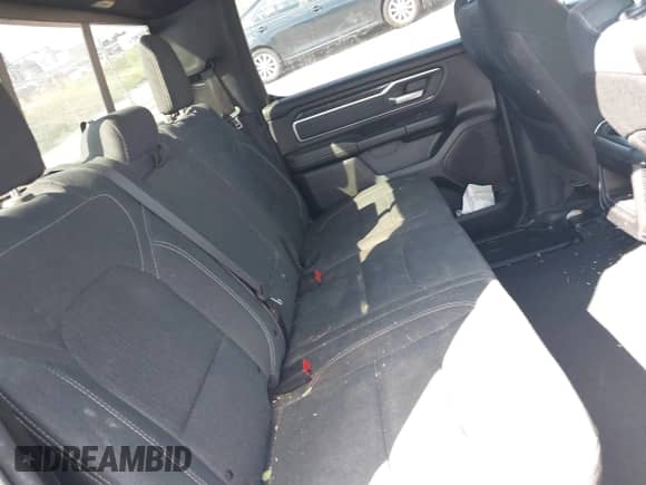 2019 Ram 1500 Big Horn с VIN 1C6SRFFT1KN762348, выставлен на аукционе IAAI как лот 43050484 с пробегом 98 000 миль миль и . История ставок и продаж доступна на DreamBid. Изображение 8.