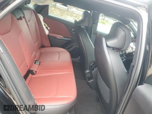 ✅ 2025 Kia K4 GT-Line Turbo • VIN: 3KPFW4DC6SE151892 • Lot: 67774395. Wystawiony na Copart z przebiegiem 787 mil. Bezpłatny archiwum sprzedaży aukcyjnych z USA i szczegółowy raport historii pojazdu na DreamBid. Zdjęcie 10.