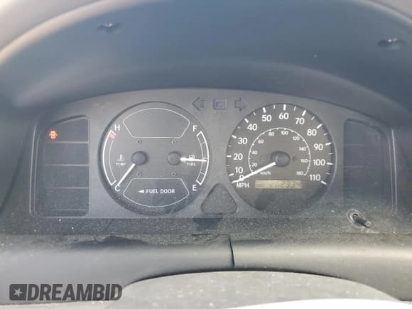 ✅ 2000 Toyota Corolla VE • VIN: 1NXBR12EXYZ398752 • Лот: 84564935. Опубликован ранее на Copart с пробегом 262 334 миль. Бесплатный доступ к архиву аукционных продаж из США и подробный отчёт об истории автомобиля на DreamBid. Изображение 9.