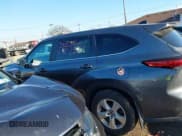 ✅ 2023 Toyota Highlander XSE • VIN: 5TDKDRBH9PS043795 • Lot: 43762218. Listed on IAAI with 40,059 mi. Free auction sales archive from the USA and detailed vehicle history report at DreamBid. Image 14.