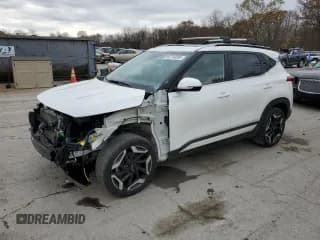 ✅ 2024 Kia Seltos SX • VIN: KNDETCA78R7636437 • Lot: 90744085. Wystawiony na Copart z przebiegiem 36 345 mil. Bezpłatny archiwum sprzedaży aukcyjnych z USA i szczegółowy raport historii pojazdu na DreamBid. Zdjęcie 1.