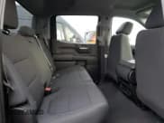 ✅ 2021 Chevrolet Silverado 1500 Custom • VIN: 3GCUYBEF3MG145585 • Lot: 76950873. Wystawiony na Copart z przebiegiem 19 501 mil. Bezpłatny archiwum sprzedaży aukcyjnych z USA i szczegółowy raport historii pojazdu na DreamBid. Zdjęcie 10.