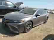 2021 Toyota Camry SE с VIN 4T1G11BK7MU024757, выставлен на аукционе Copart как лот 80985925 с пробегом 47 053 миль миль и Списание • Salvage title. История ставок и продаж доступна на DreamBid. Изображение 1.