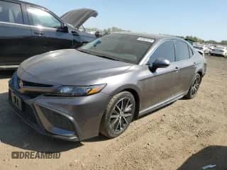 2021 Toyota Camry SE with VIN 4T1G11BK7MU024757, listed as a Copart auction lot 80985925 with 47,053 mi miles and Salvage title. Bid and sale history available at DreamBid. Image 1.
