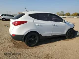 2015 Hyundai Tucson GLS with VIN KM8JT3AF1FU110245, listed as a Copart auction lot 85142175 with 100,457 mi miles and Salvage title. Bid and sale history available at DreamBid. Image 3.