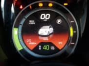 ✅ 2014 FIAT 500e • VIN: 3C3CFFGE3ET244823 • Lot: 91660305. Wystawiony na Copart z przebiegiem 49 285 mil. Bezpłatny archiwum sprzedaży aukcyjnych z USA i szczegółowy raport historii pojazdu na DreamBid. Zdjęcie 9.