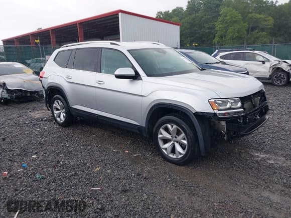 ✅ 2019 Volkswagen Atlas SE • VIN: 1V2UR2CA4KC577105 • Лот: 42712554. Опубликован ранее на IAAI с пробегом 96 669 миль. Бесплатный доступ к архиву аукционных продаж из США и подробный отчёт об истории автомобиля на DreamBid. Изображение 1.