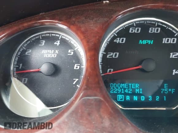 ✅ 2009 Buick Lucerne CXL-5 • VIN: 1G4HD57M09U132271 • Лот: 42478422. Опубликован ранее на IAAI с пробегом 229 142 миль. Бесплатный доступ к архиву аукционных продаж из США и подробный отчёт об истории автомобиля на DreamBid. Изображение 7.