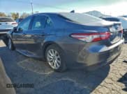 ✅ 2019 Toyota Camry SE • VIN: 4T1B11HK3KU825054 • Лот: 95666565. Опубликован ранее на Copart с пробегом 152 831 миль. Бесплатный доступ к архиву аукционных продаж из США и подробный отчёт об истории автомобиля на DreamBid. Изображение 2.