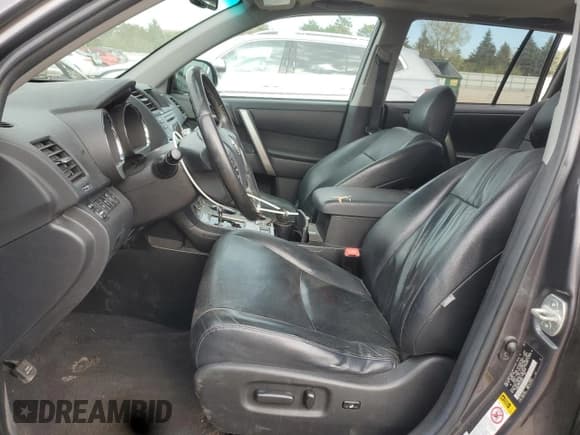 ✅ 2012 Toyota Highlander SE • VIN: 5TDBK3EH5CS102561 • Lot: 85401865. Listed on Copart with 188,763 mi. Free auction sales archive from the USA and detailed vehicle history report at DreamBid. Image 7.