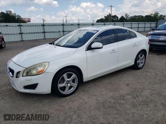 ✅ 2012 Volvo S60 T5 • VIN: YV1622FS7C2144401 • Lot: 62142135. Wystawiony na Copart z przebiegiem 164 939 mil. Bezpłatny archiwum sprzedaży aukcyjnych z USA i szczegółowy raport historii pojazdu na DreamBid. Zdjęcie 1.
