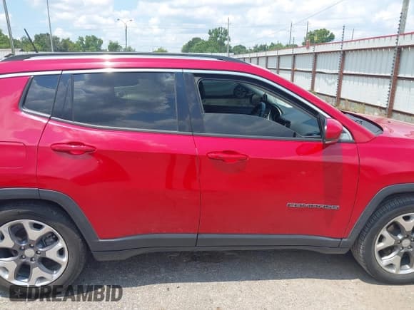 ✅ 2021 Jeep Compass Limited • VIN: 3C4NJCCB6MT526465 • Lot: 42933716. Listed on IAAI with 86,953 mi. Free auction sales archive from the USA and detailed vehicle history report at DreamBid. Image 13.