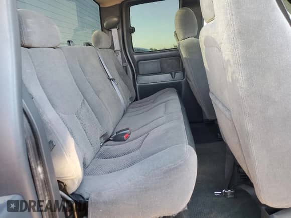 2007 Chevrolet Silverado 2500HD Work Truck with VIN 1GCHK29U97E176671, listed as a Copart auction lot 81140565 with 218,083 mi miles and Salvage title. Bid and sale history available at DreamBid. Image 10.