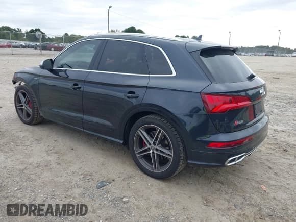 ✅ 2018 Audi SQ5 Prestige • VIN: WA1C4AFY7J2030049 • Lot: 43399106. Wystawiony na IAAI z przebiegiem 112 876 mil. Bezpłatny archiwum sprzedaży aukcyjnych z USA i szczegółowy raport historii pojazdu na DreamBid. Zdjęcie 3.